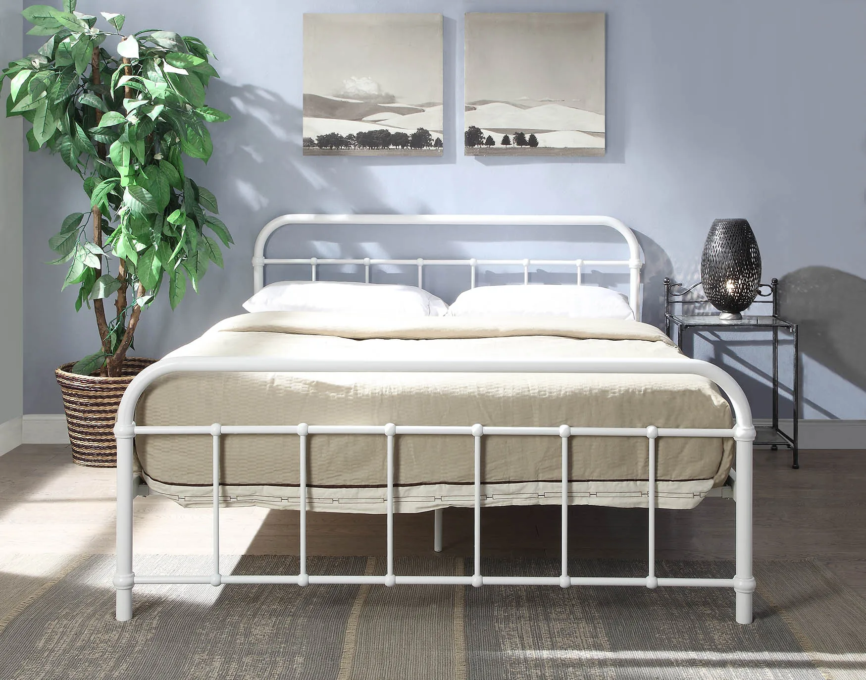 Wholesales Simple Design Wrought Iron Platform Bed King Size Copper Brush Metal Bed Frames