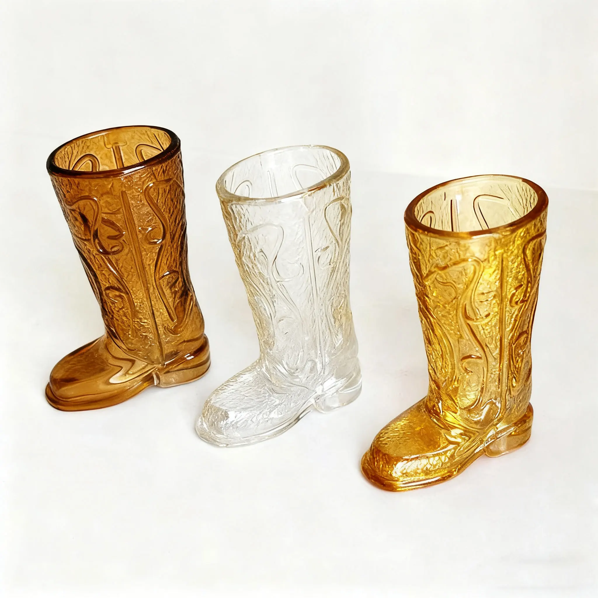 Wholesale Eco-Friendly Novelty Mini Crystal Cowboy Glass Boot Shot Glass Colorful  Small Boot Shaped Shot Glasses