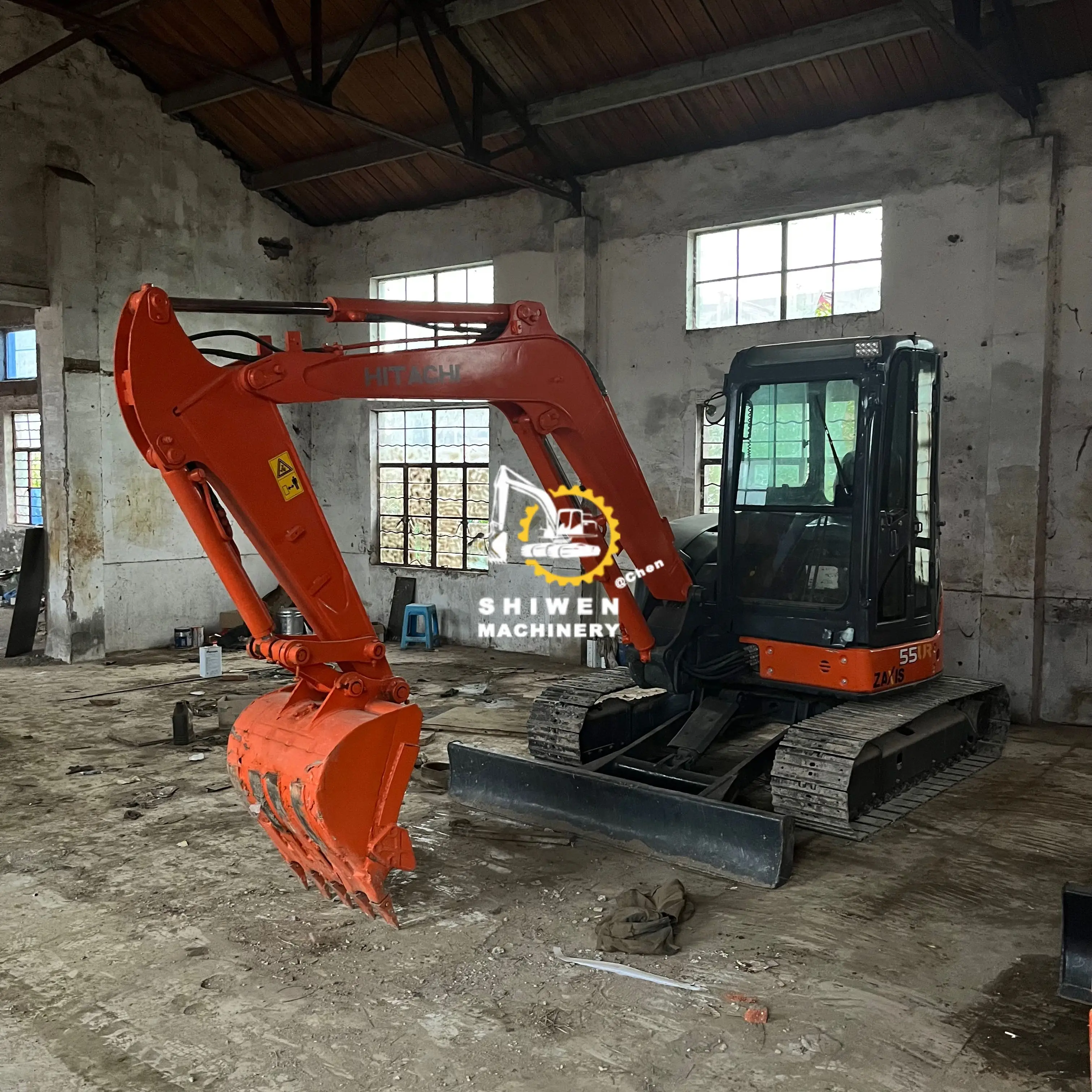 Yuk Hitachi ZX55UR Crawler Excavator - Reliable Medium Excavator