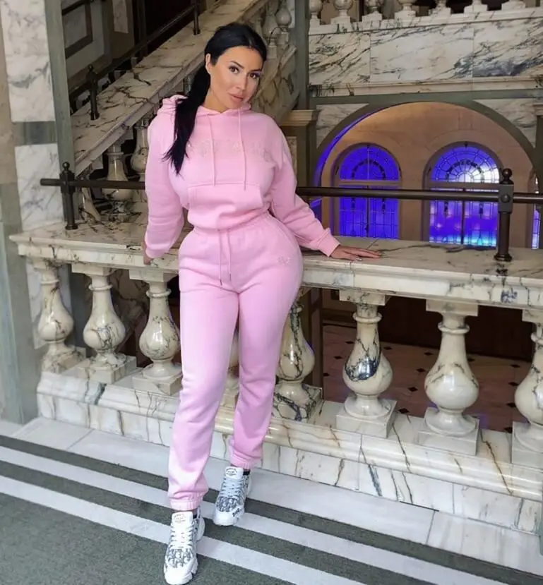 Ropa De Invierno Para Mujer,Conjunto De 2 Piezas De Sudadera Polar,Pantalones  Deportivos De Manga Larga Con Capucha,Chándal - Buy Mujer Pantalón De  Chándal,Juego De 2 Piezas,Jogger Pantalones Product on Alibaba.com
