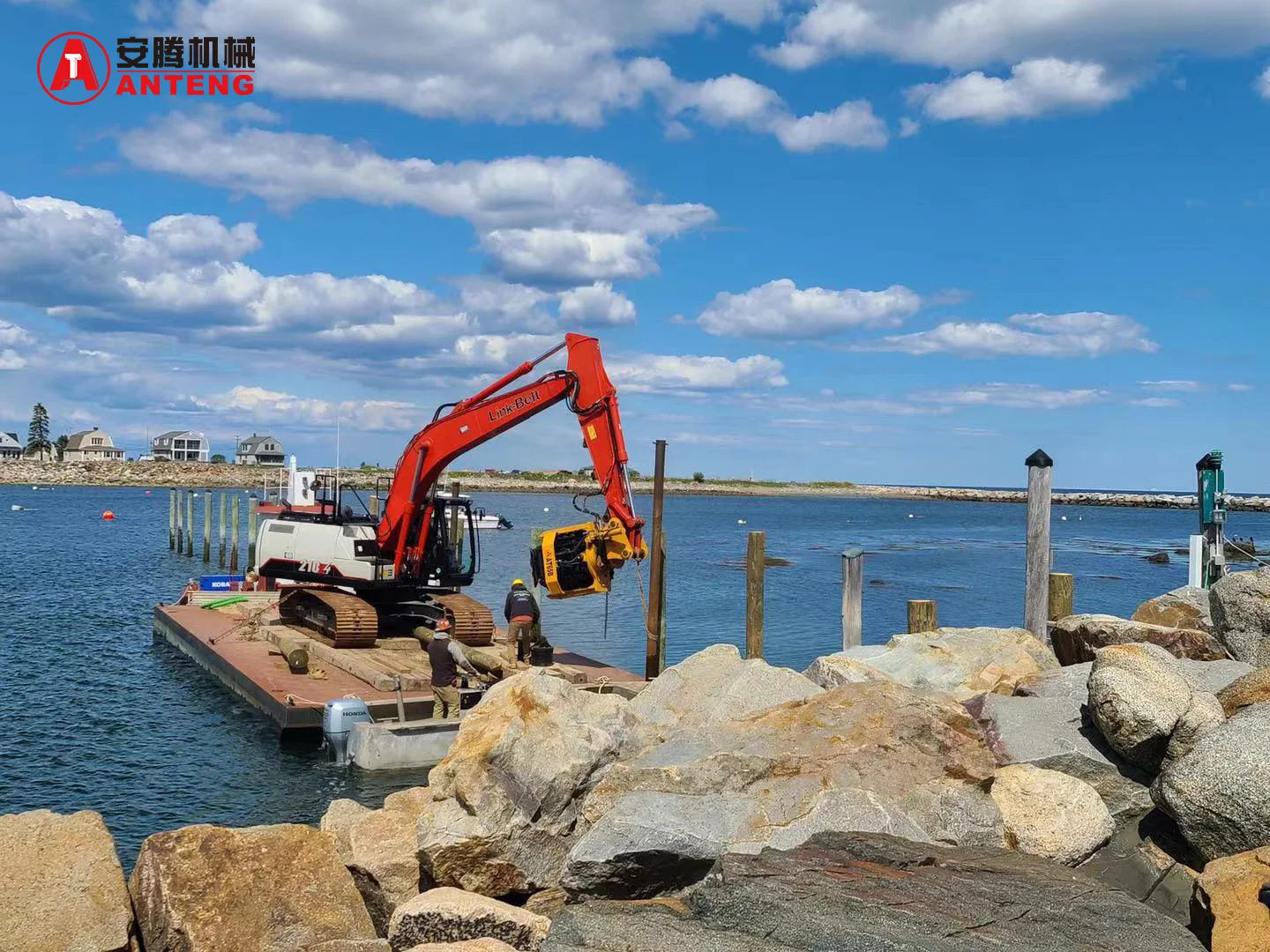 Efficient Side Grip Vibro Hammer for Steel Pipe Pile Driver supplier