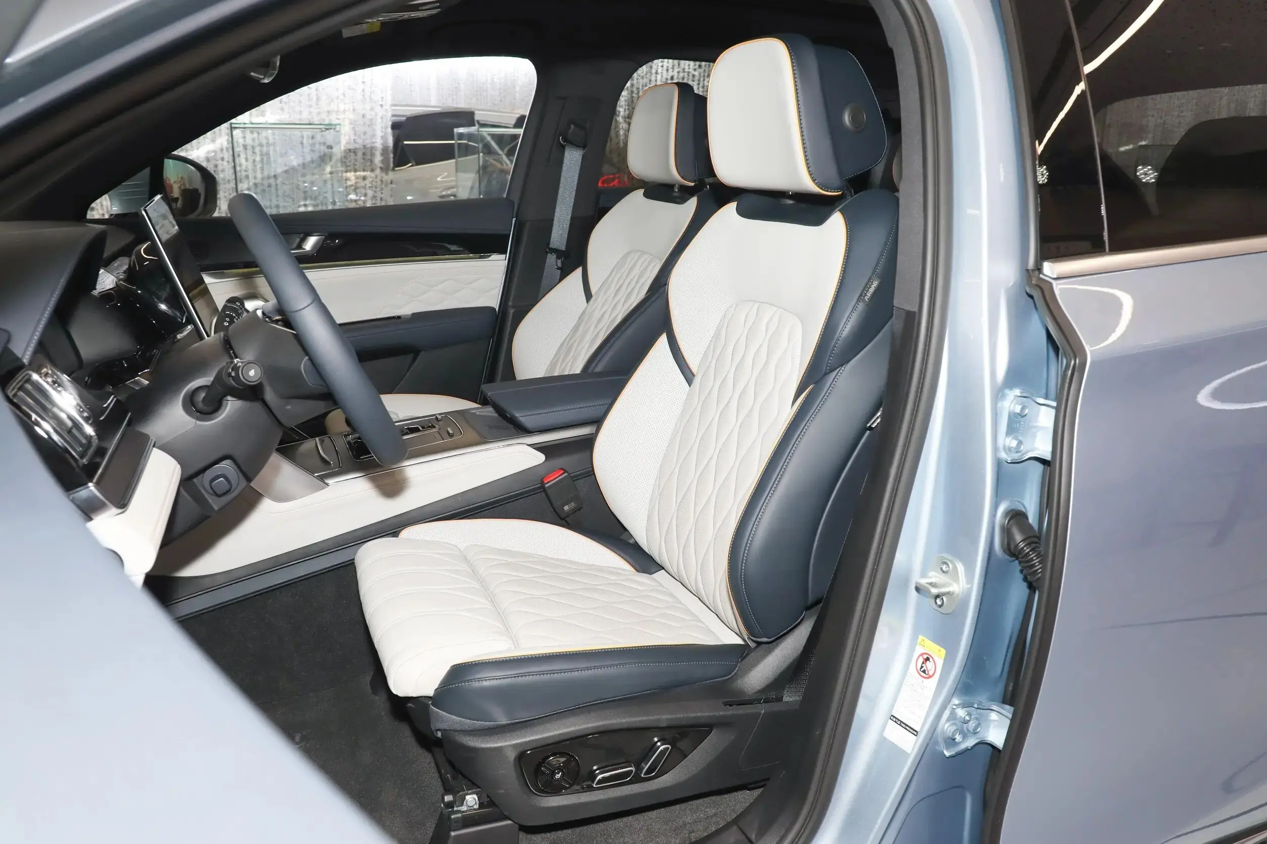 2023 New Released BYD Tang EV Champion 600km 730km Premium 635km 4WD Flagship Electric Vehicle 7-seater EV Car