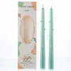 Bougies laquées vert perle avec autocollants camélia rose