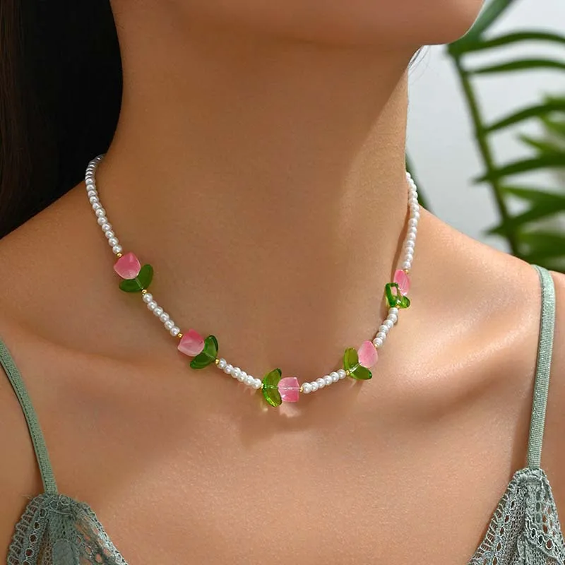 Elegant Pearl Tulip Necklace & Bracelet Set