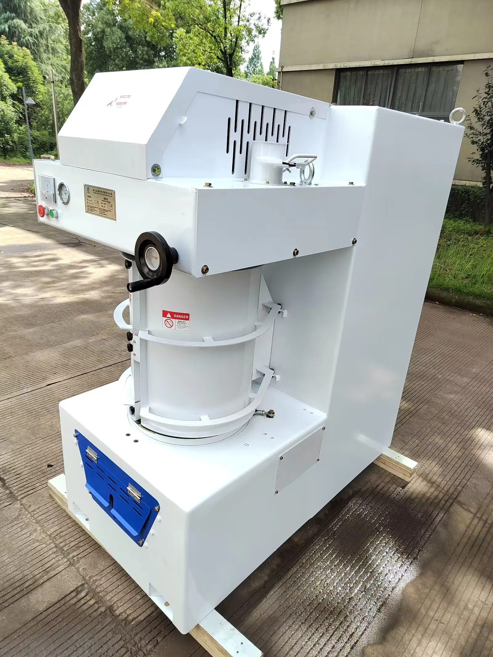 MNMLS 25 34 Automatic Milltec Vertical Rice Whitener Milling Mini Rice Mill Small Capacity 2 3 Ton Per Hour