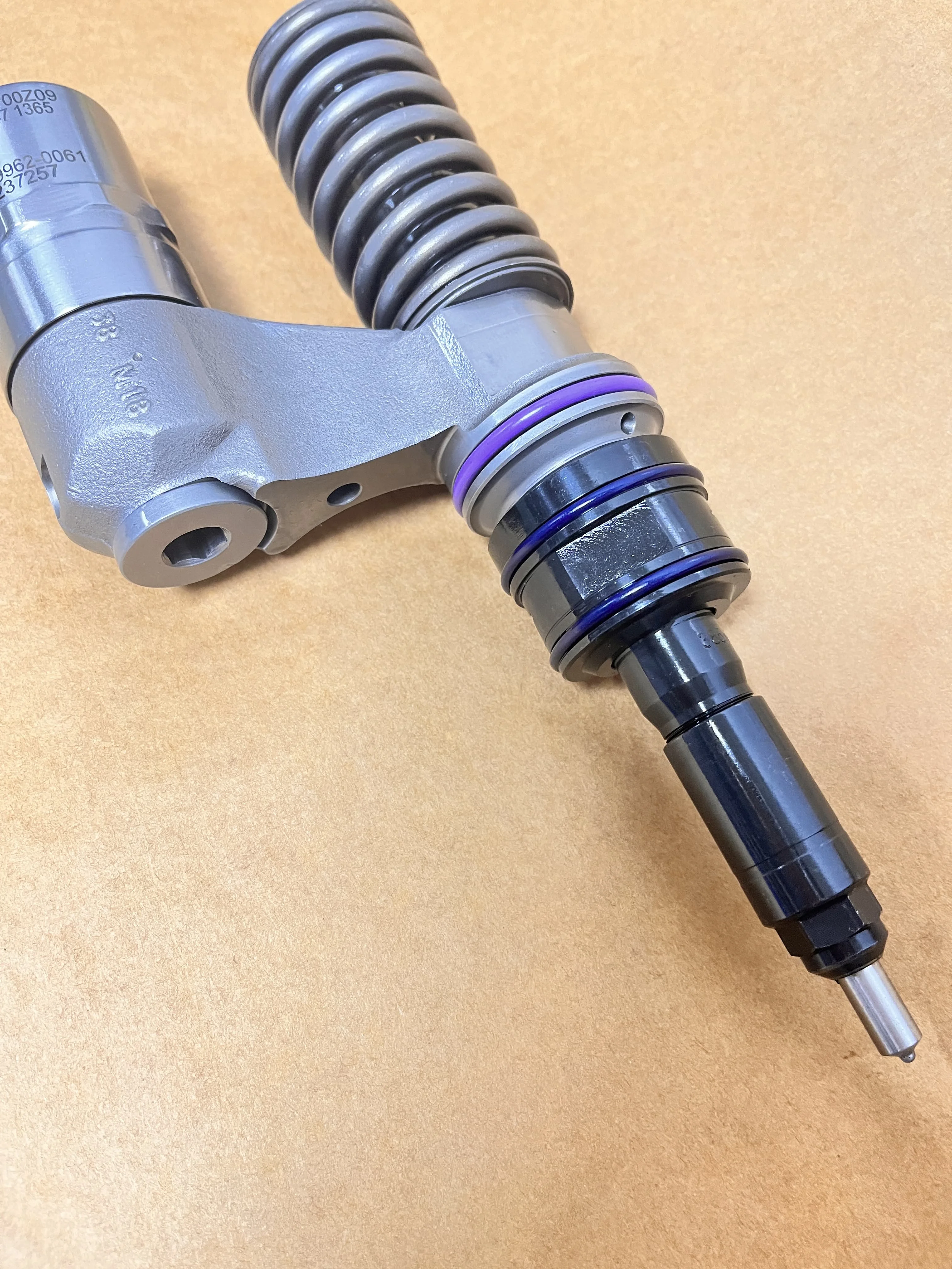 1099620061 Electronic Unit Injector for Volvo Construction Machinery ...