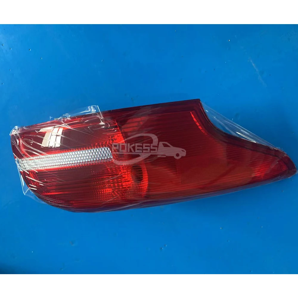 F1EB13405DB 2033123 1868293 Outer Left Tail Light — 4