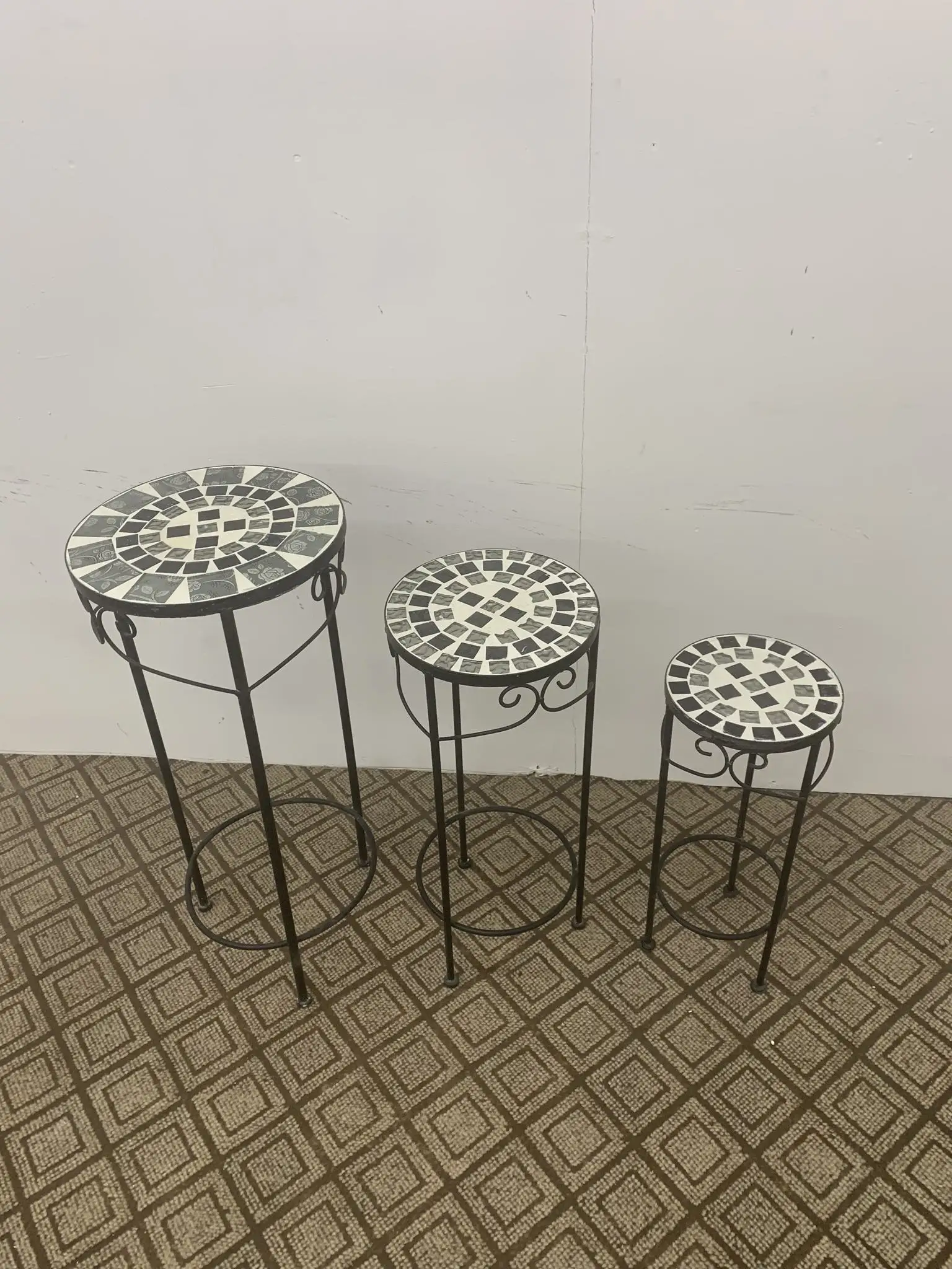 Sales Outdoor Garden Plant Stand Set Ofmetal Mosaic Plant Stand Planter