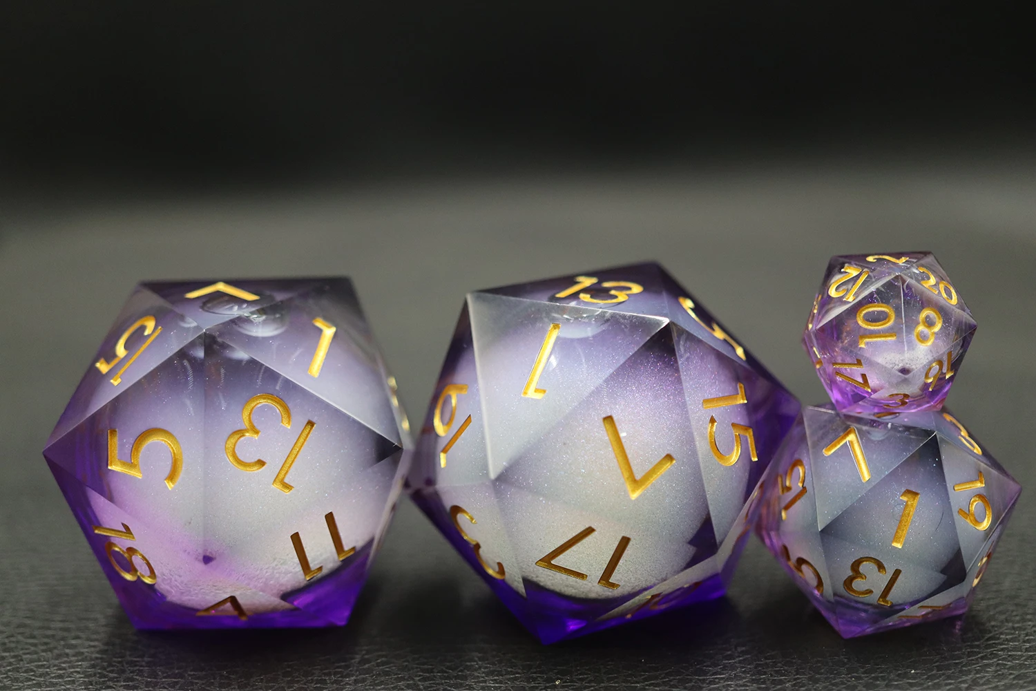 Oem Customize Cheap Dice Dungeons and Dragons D20 50Mm Purple Liquid Core Dice Jumbo Single Dice manufacture