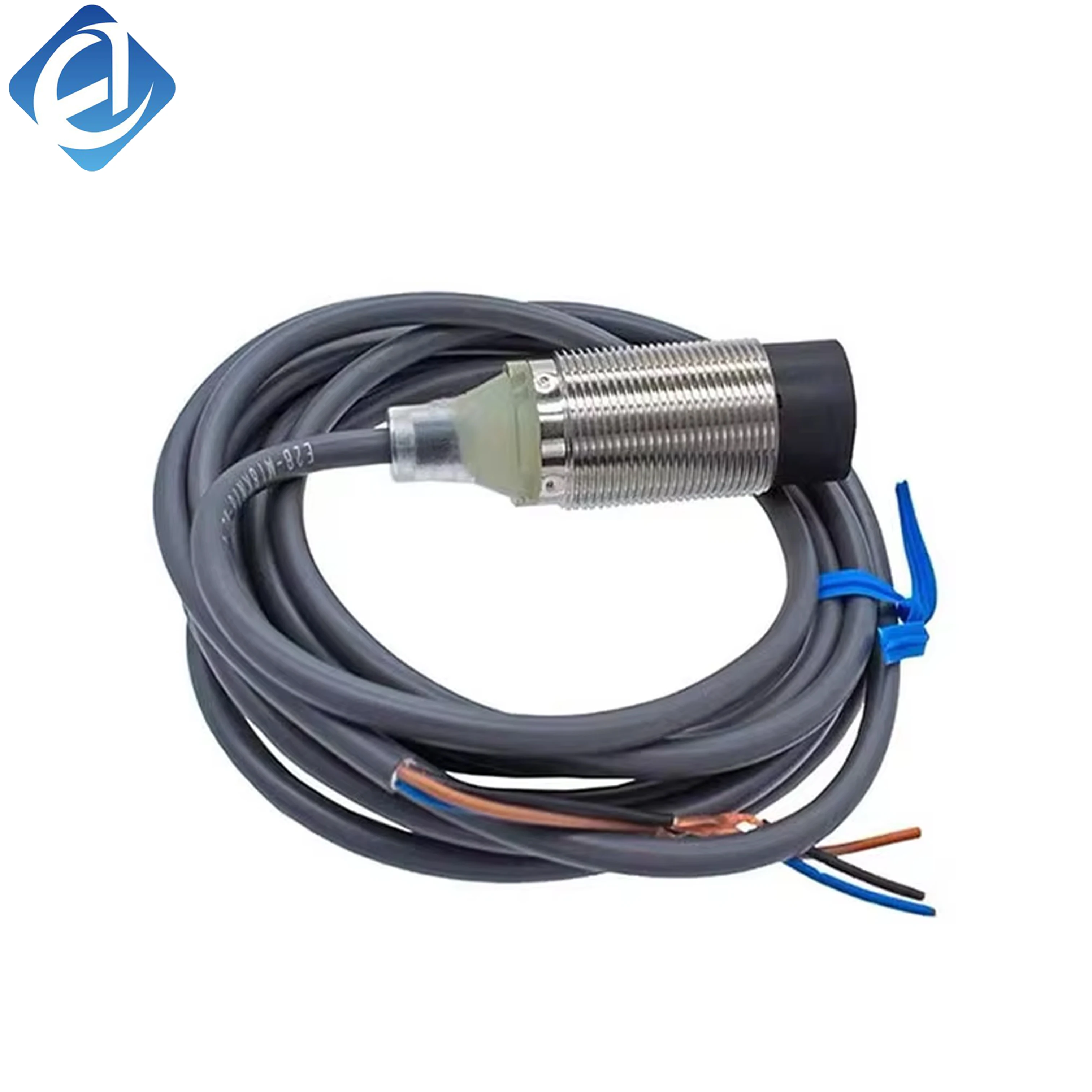 New Original Omron E2B series inductive proximity sensor. With M12 thread and 5mm sensing distance, it realizes stable metal detection, waterproof and anti-interference performance. Widely applied in mechanical positioning, limit detection and compact equ