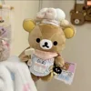 Fratello Xiong in cucina bianca