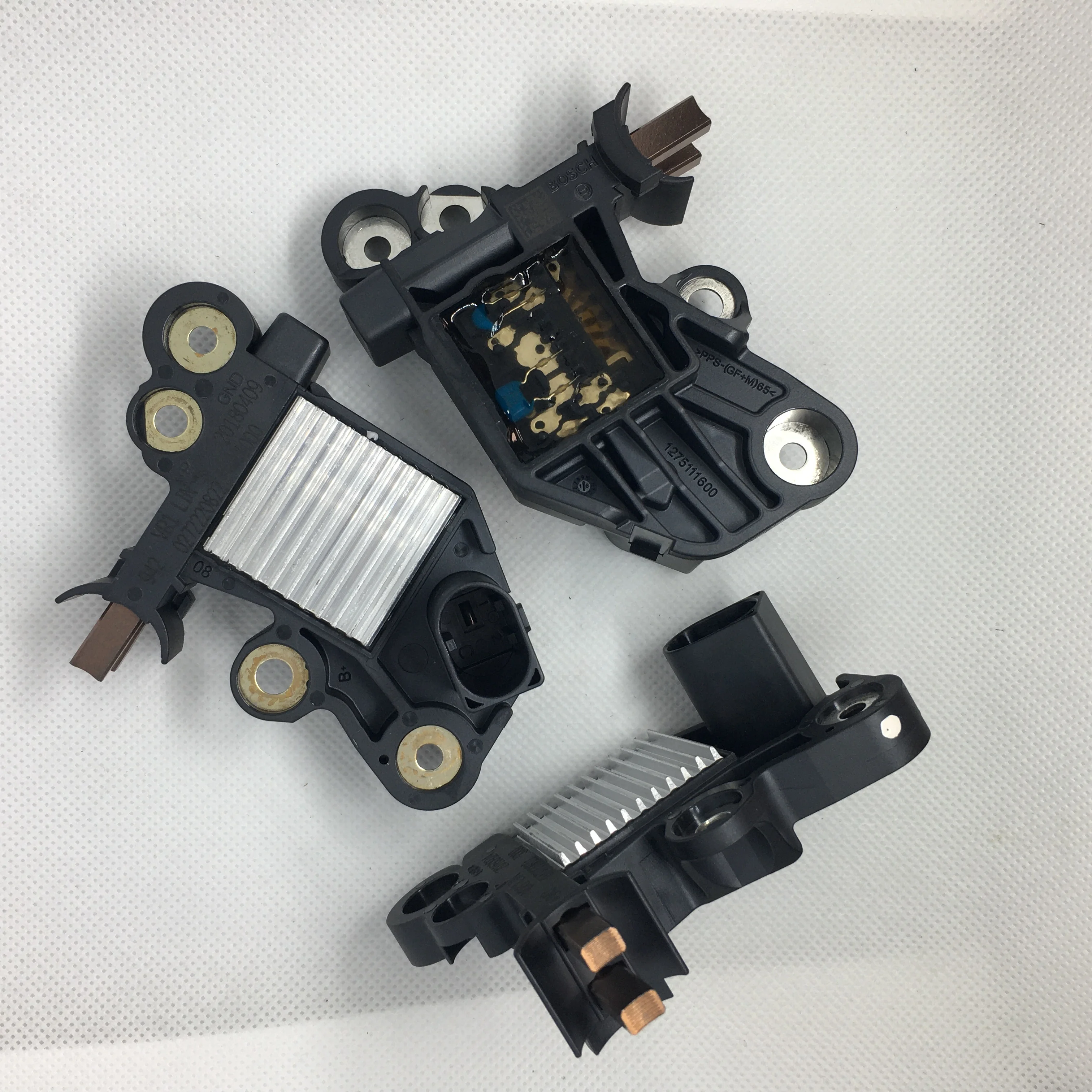 12V ORIGINAL ALTERNATOR CAR PARTS F00M346112 0272220818 VR1 LIN  