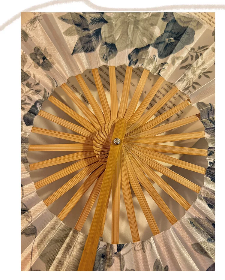 Eco-Friendly Bamboo Hand Fan with Folk Art Design for Home Decoration and Promotional Gifts 21*38cm
