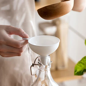 Factory Directly Sale Customizable Household Kitchen Liquid Plastic PP Material Mini Funnel