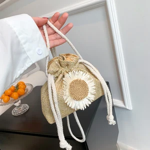 Wholesale Fashion Women's Handmade Handbag Braided Woven Bucket Crossbody Bags Casual Customized Logo Handbag Sale