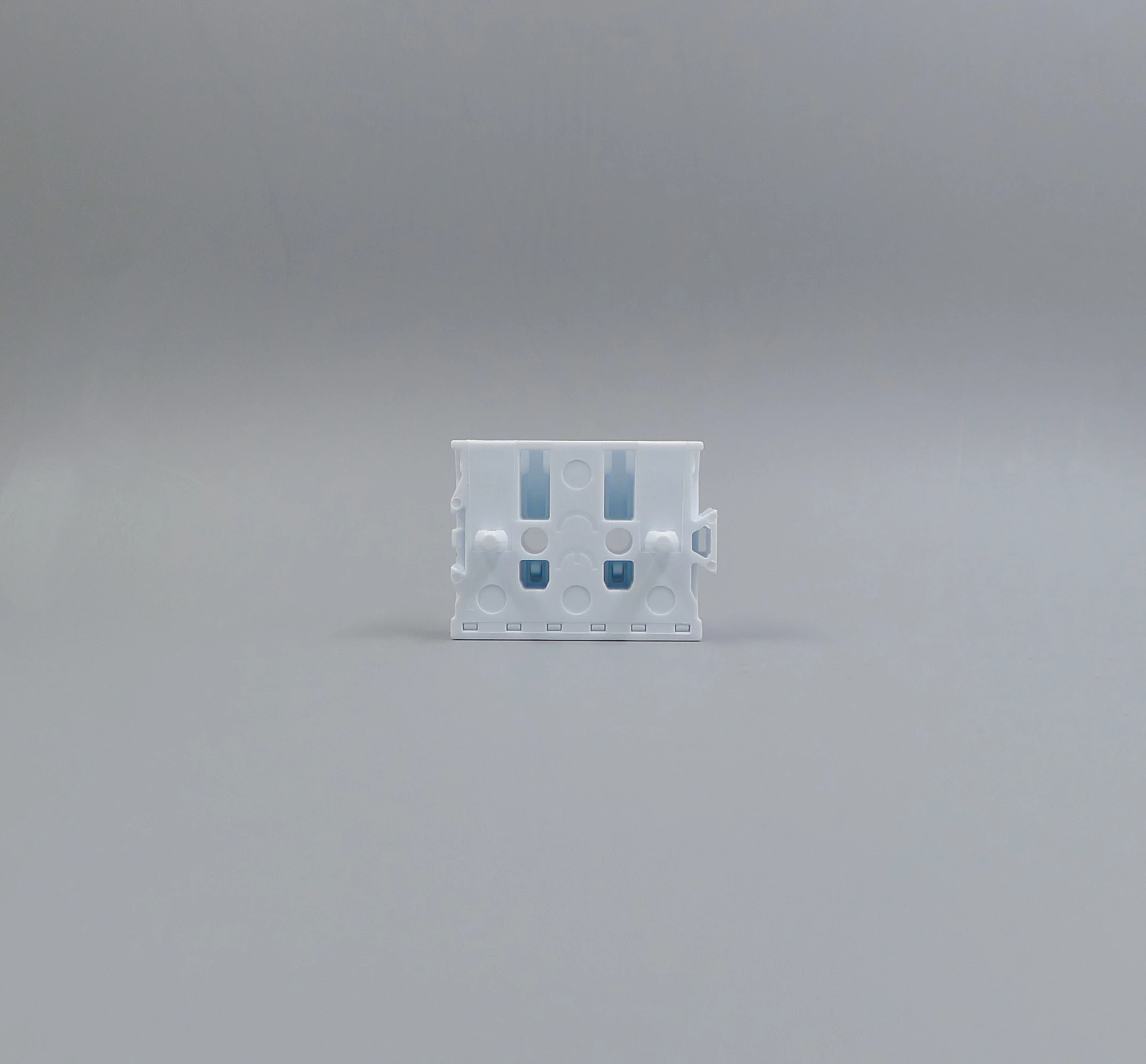 KREALUX BELEKS 3 - Pole Super - Thin Screwless Fast - Connect Multipolar Terminal Block with Fixing Snaps
