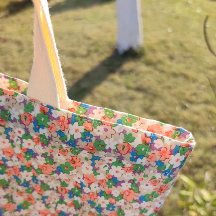 Wholesale cosmetic Portable Bundle Mouth Cosmetic travel custom MAKEUP BAG supplier