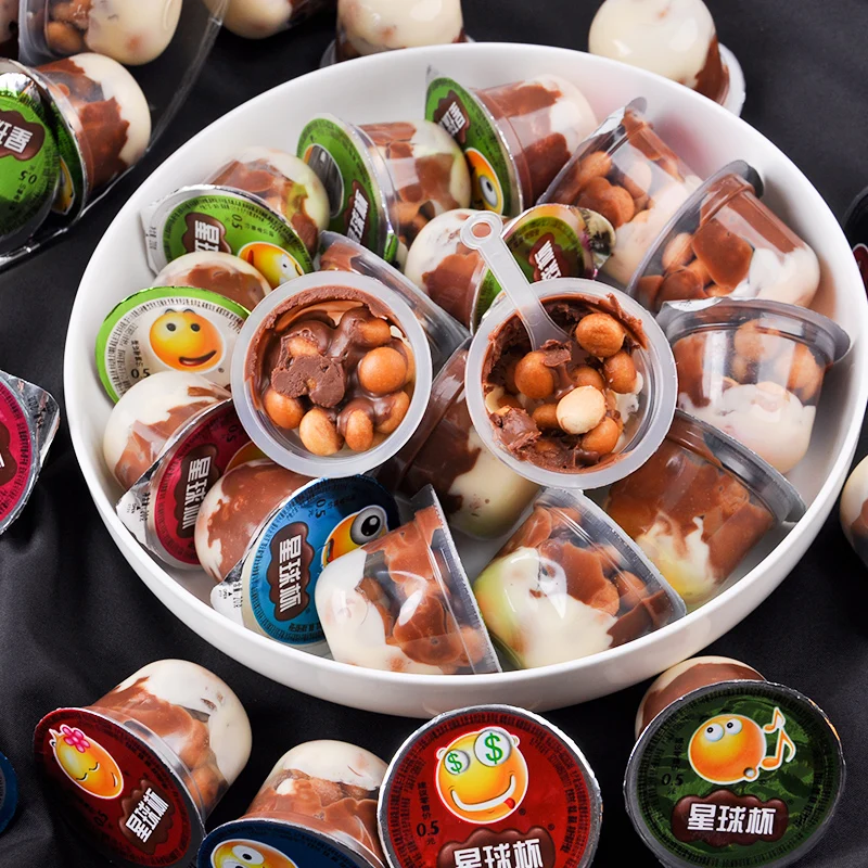 早助千晴　星華　杯 1千克热卖糖果零食星球杯巧克力牛奶饼干球糖衣巧克力异国小吃