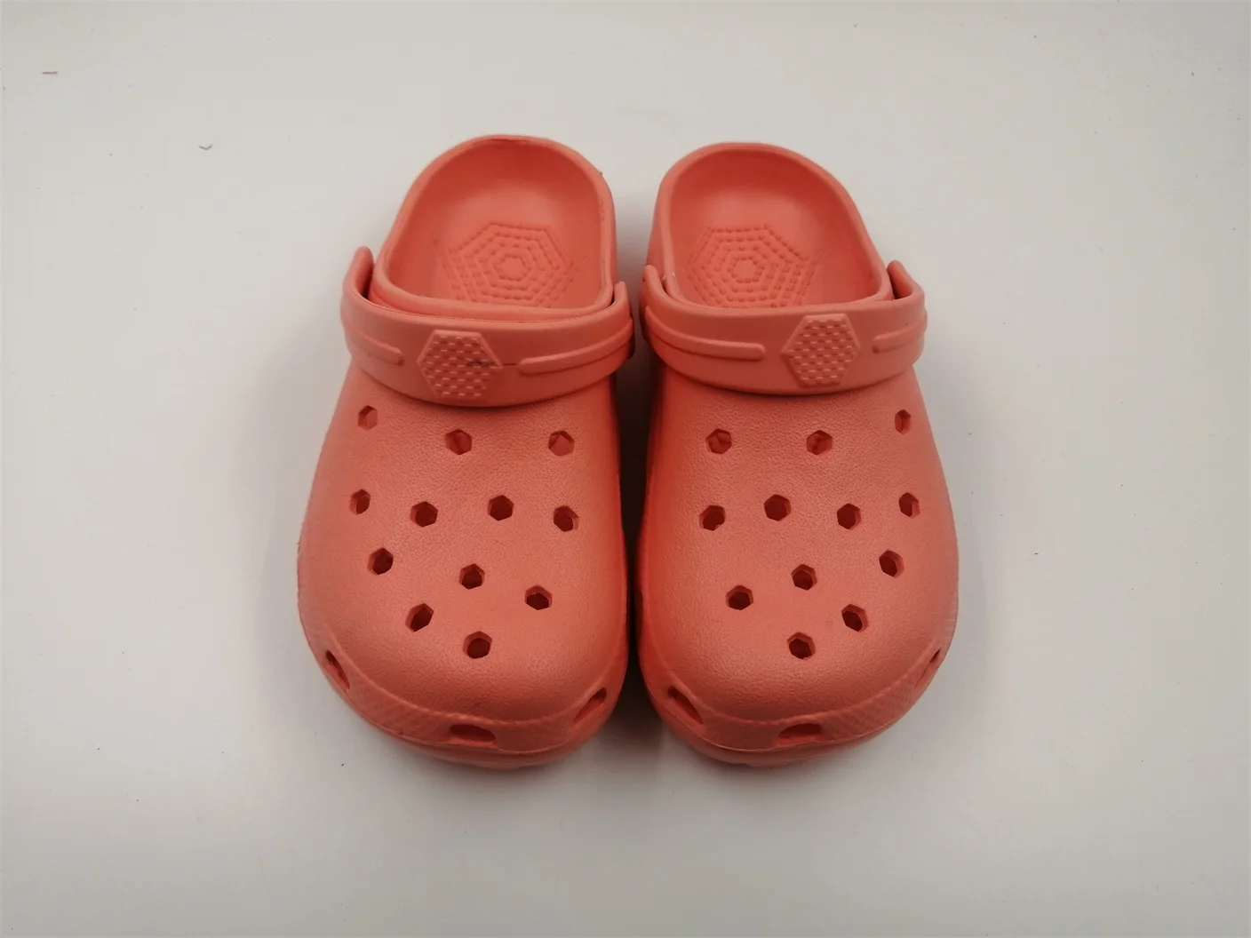 2023 Classical Eva Clogs Design For Kids In Orange Color And Eco