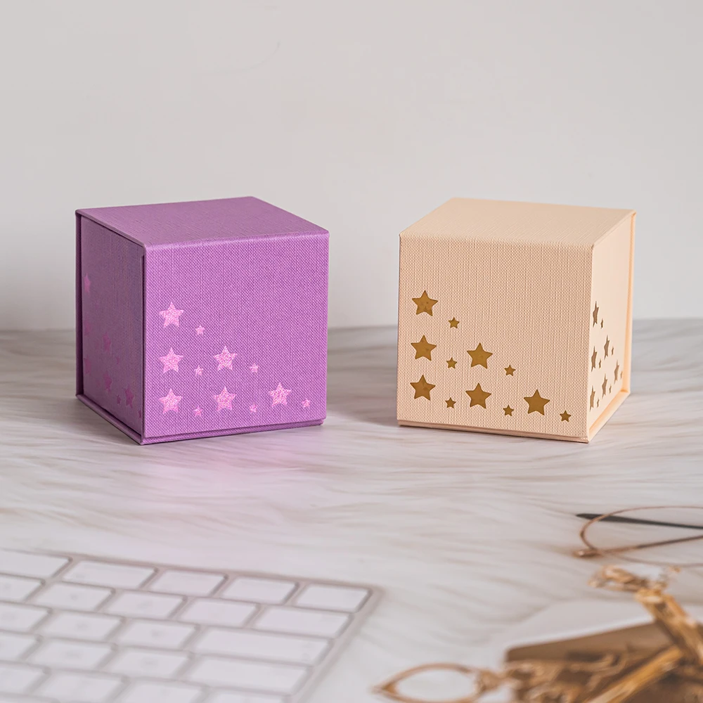 Premium Na-customize na Logo na Star-Shaped na Gintong Stamping Lining na Cardboard na Walang Laman na Plegableng Magnetic na Kahon para sa Regalo ng Kandila