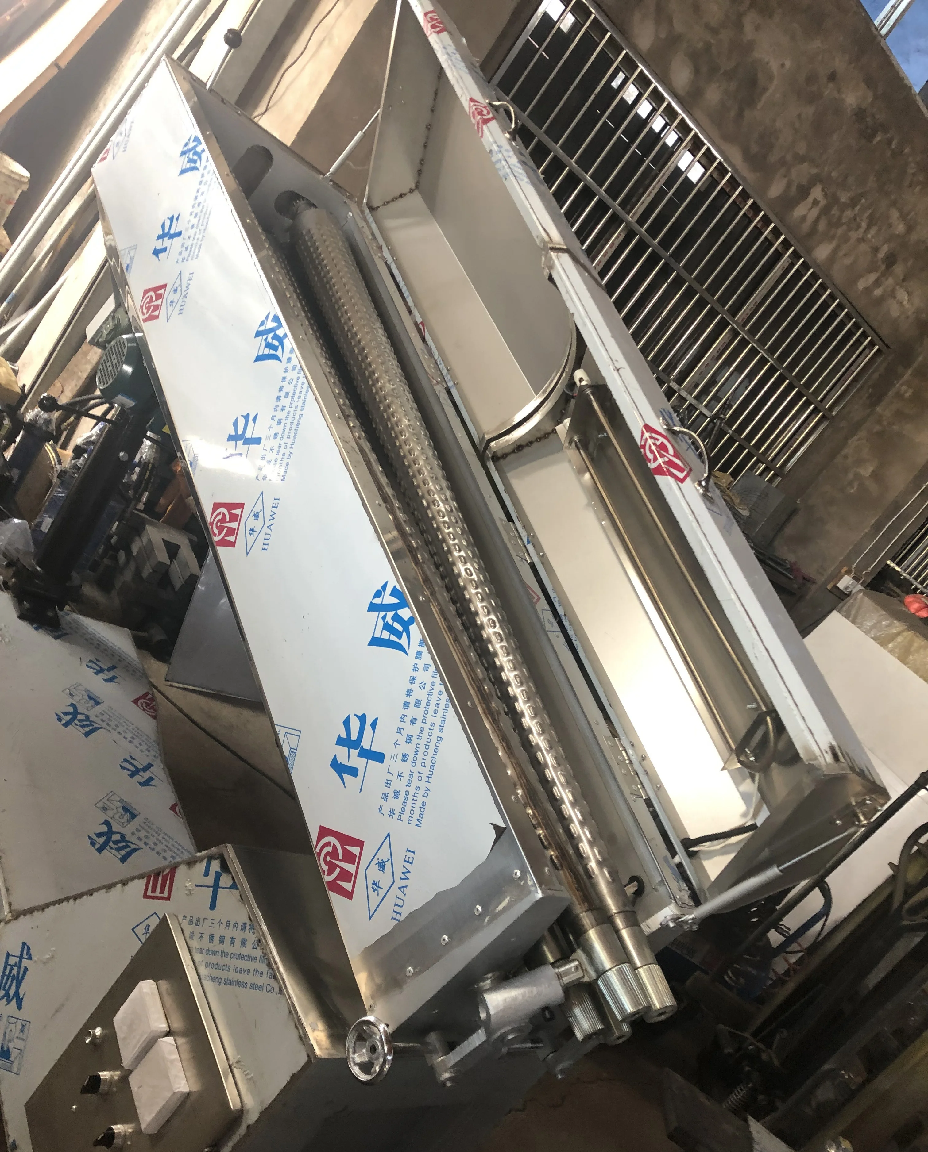 Factory Price Mini Small Hard Candy Rope Sizer Batch Roller
