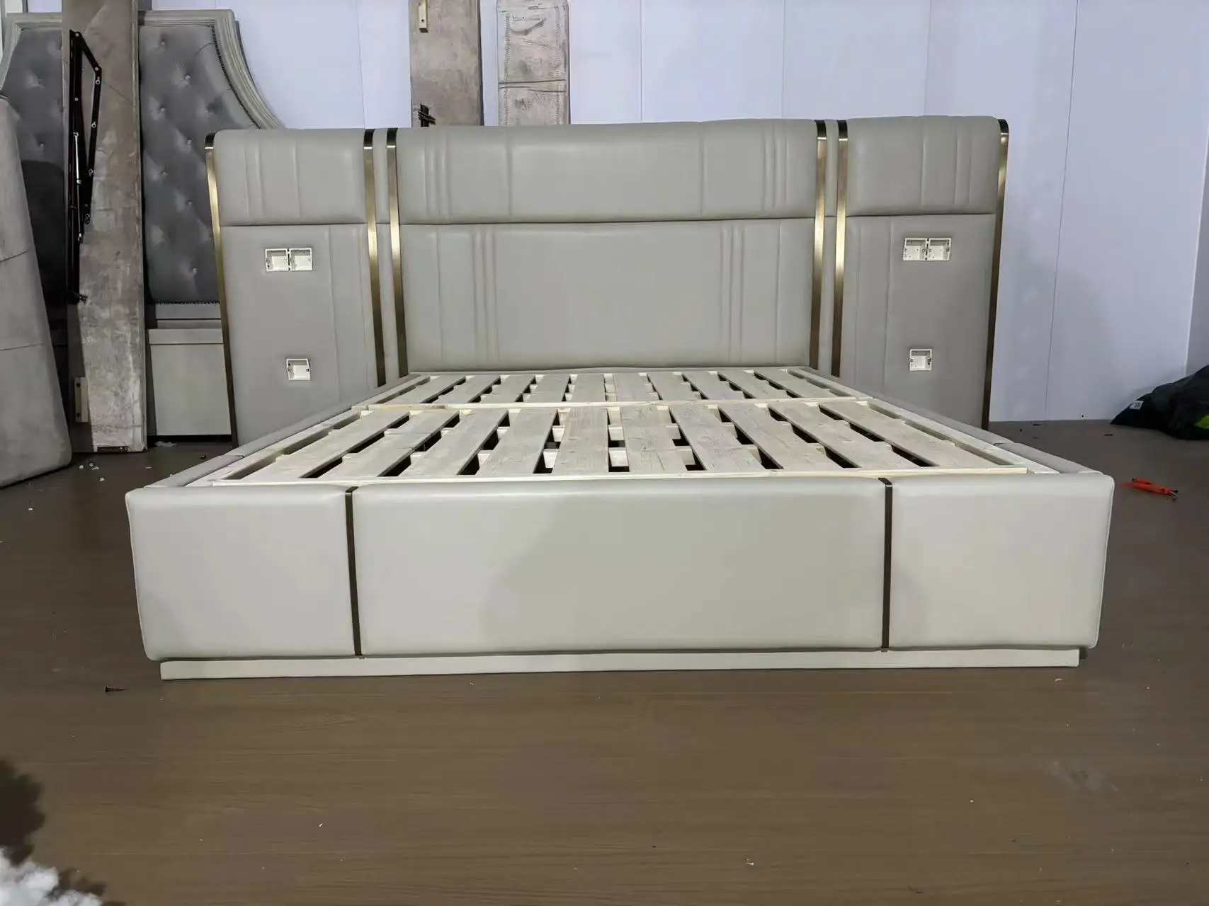 Ganzhou Baichuan Furniture Co., Ltd. 3