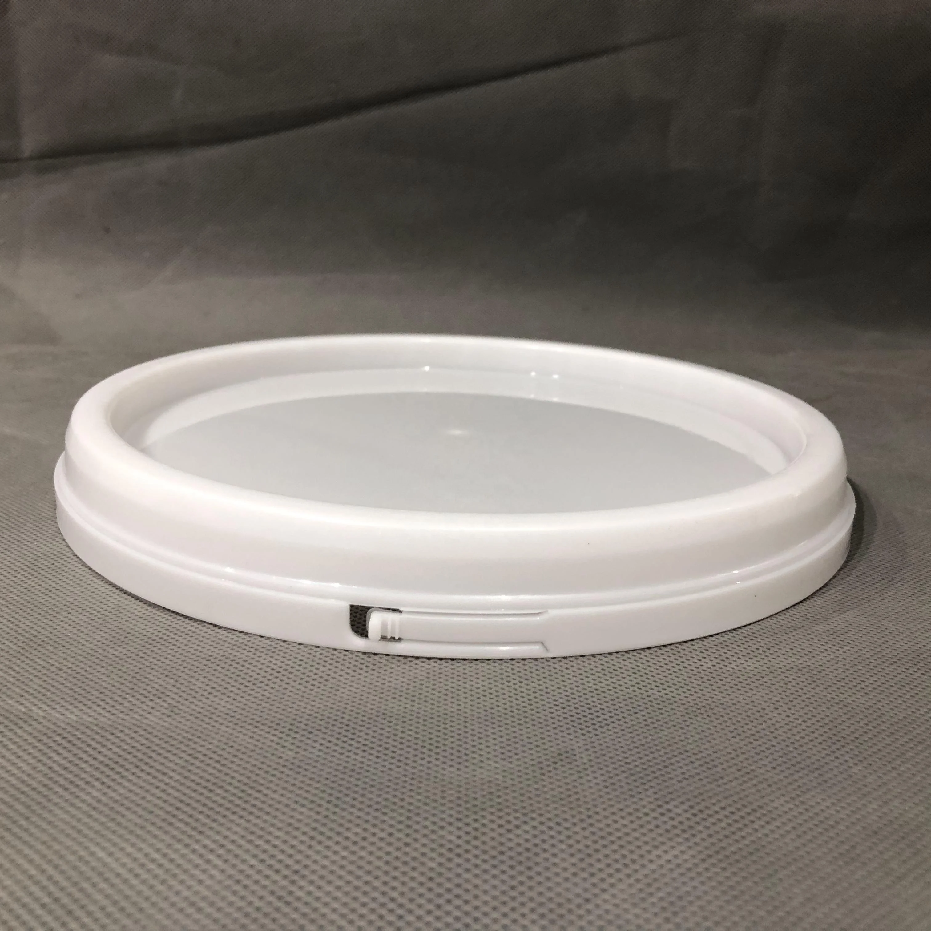 Durable Removable Empty 20L/25L/30L Plastic Barrel Bucket for Water/chemical/food Grade Ingredient Storage