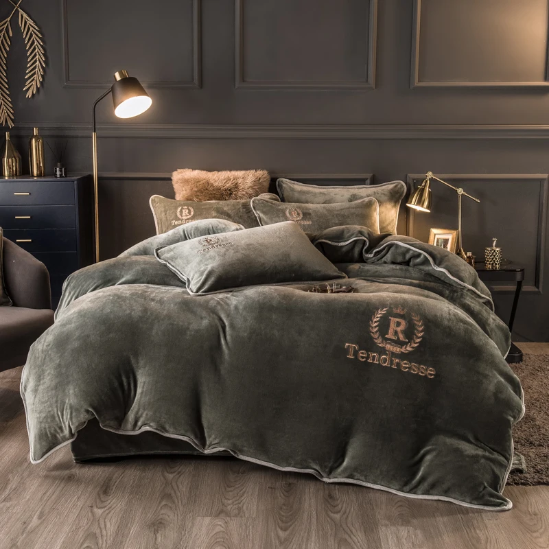 Bedding Sets Customized Solid Milk Velvet Embroidery Bonded Four Piece