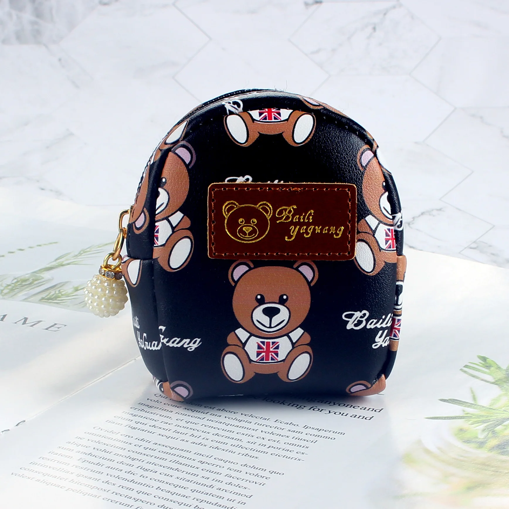 Wholesale HOT SELL Designer luxury mini coin purse keychain Famous