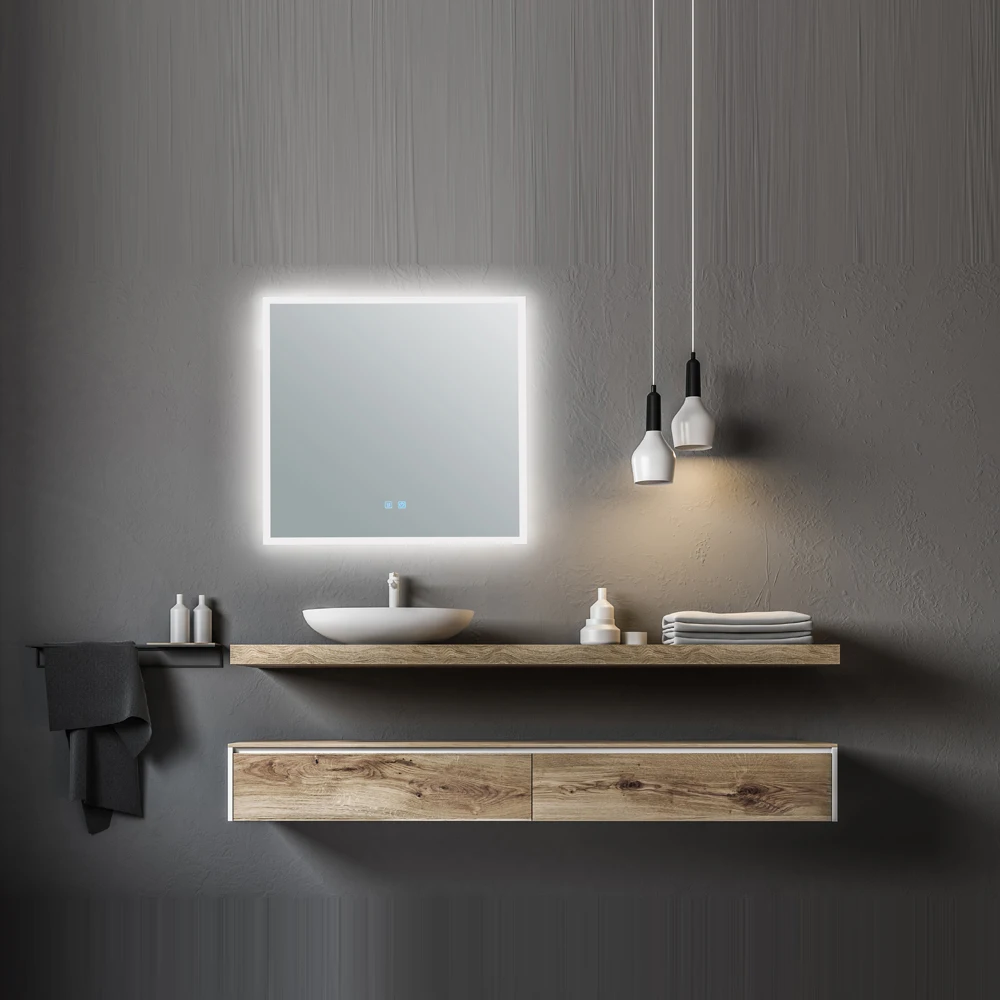 مرآة LED الذكية بشاشة لمس فندقية مثبتة على الحائط مرآة تجميل مع مصابيح LED مستطيلة مضادة للضباب