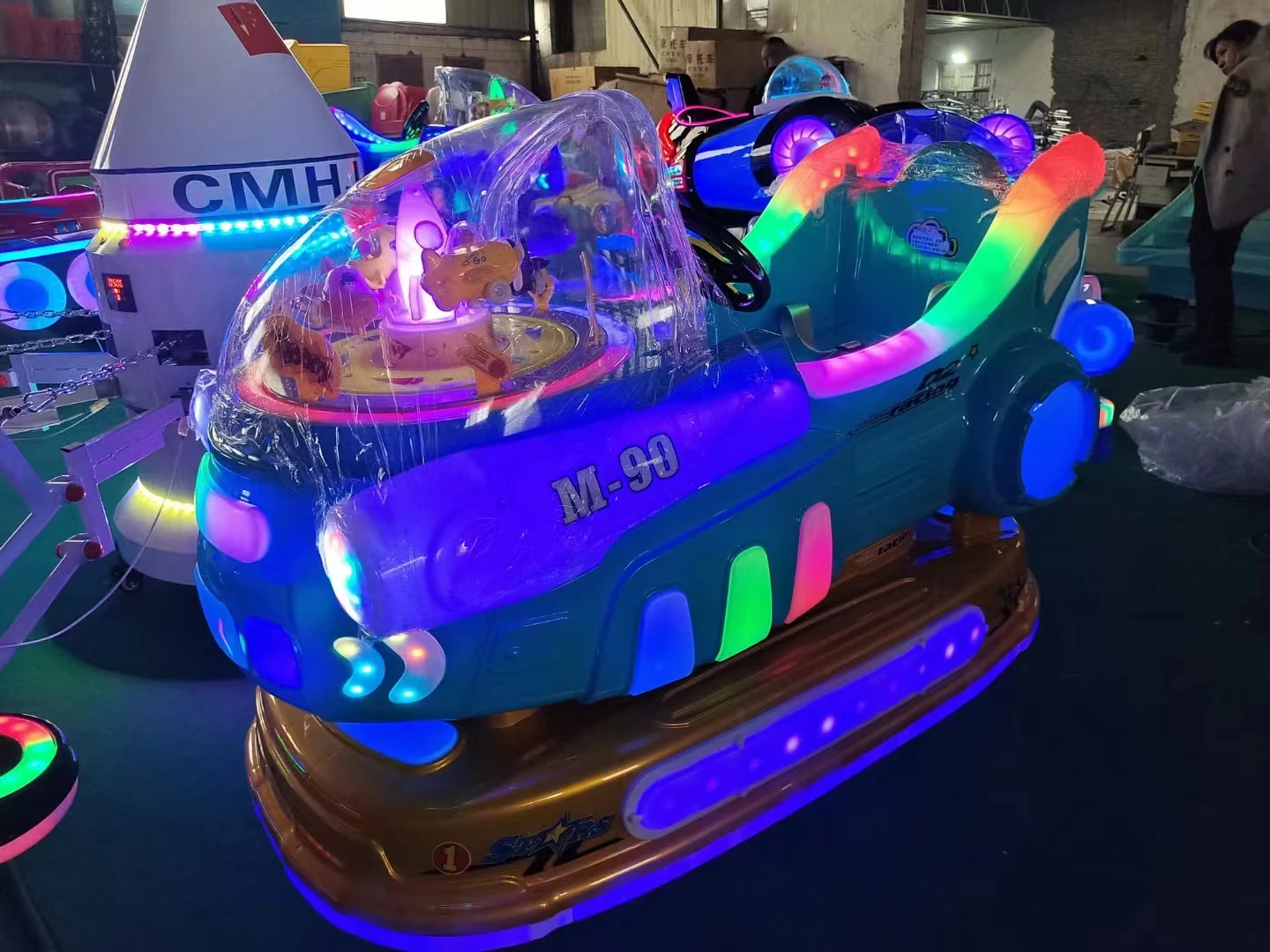 Kiddie Amusement Electric Mini Plane Carousel Merry Go Round Indoor/Outdoor Metal Merry Go round for Sale Fairground Kiddy Ride