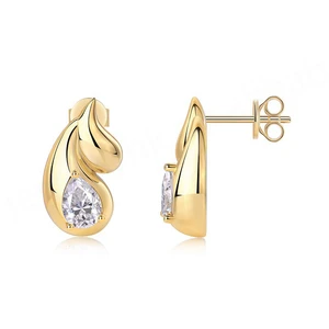 Hypoallergenic 18K Gold Plated Heart Cut Moissanite Earrings Non-Tarnish Inlaid Trendy for Certified Chunky Studs Women's