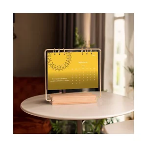 Wholesale Muslim Hijri Custom Arabian Agenda Inspirational Weekly Monthly 365days Diary Wooden Stand Desktop Planner Calendars