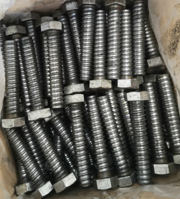 China-Made Steel Plain Coil Bolt for Concrete Forms Construction ...