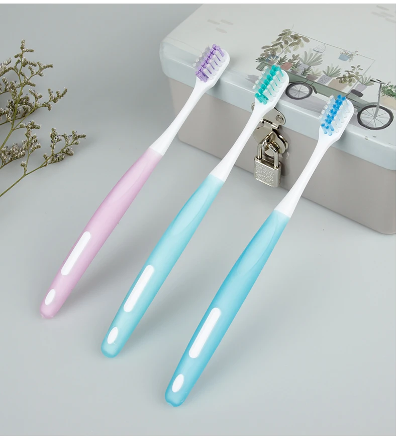 V-shaped Orthodontic Toothbrush Soft Filaments V-trim For Cleaning ...