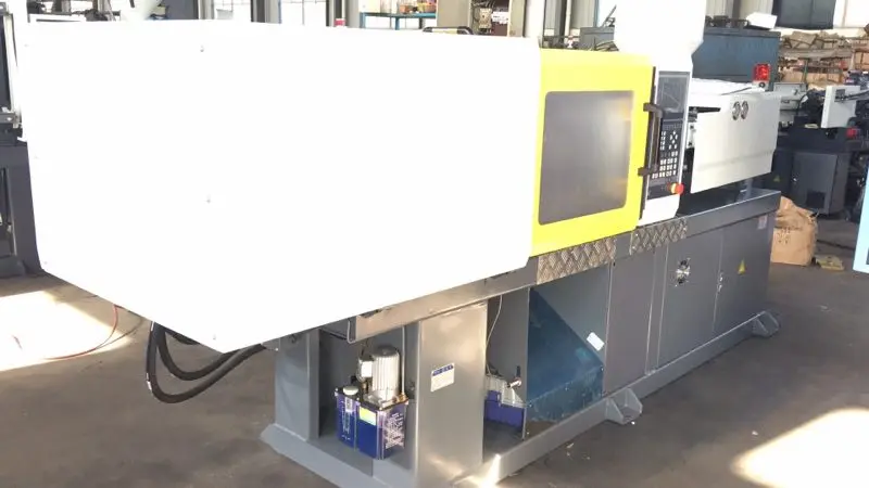 Automatic Small Blow Making Plastic Injection Molding Machine