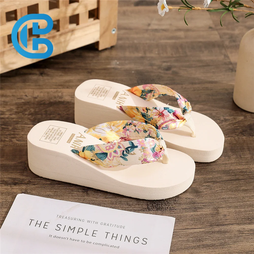 Female Summer slippers Casual Flat Beach Shoes Cheap Flip Flop for Ladies  and Women House Home slippers Ladies Indoor Slipper