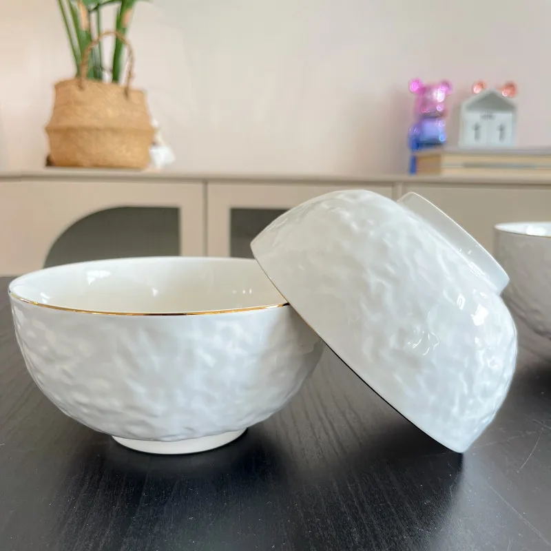 High Quality Modern Style Set of 4 White Relief Ceramic Bowls Eco-Friendly Gold Rim for Salad Soup Commercial Buyer Food Purpose supplier
