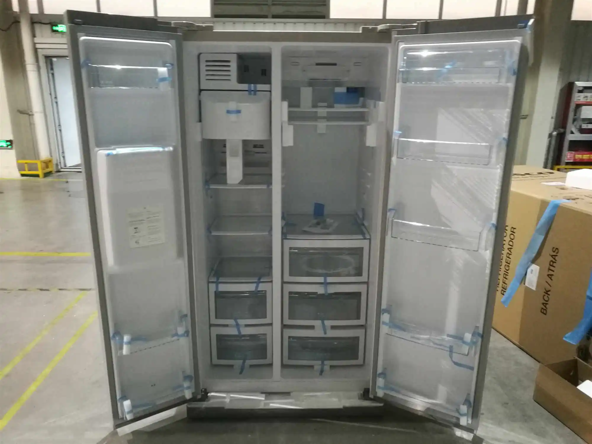 450L Side by Side Refrigerator With Ice and Water