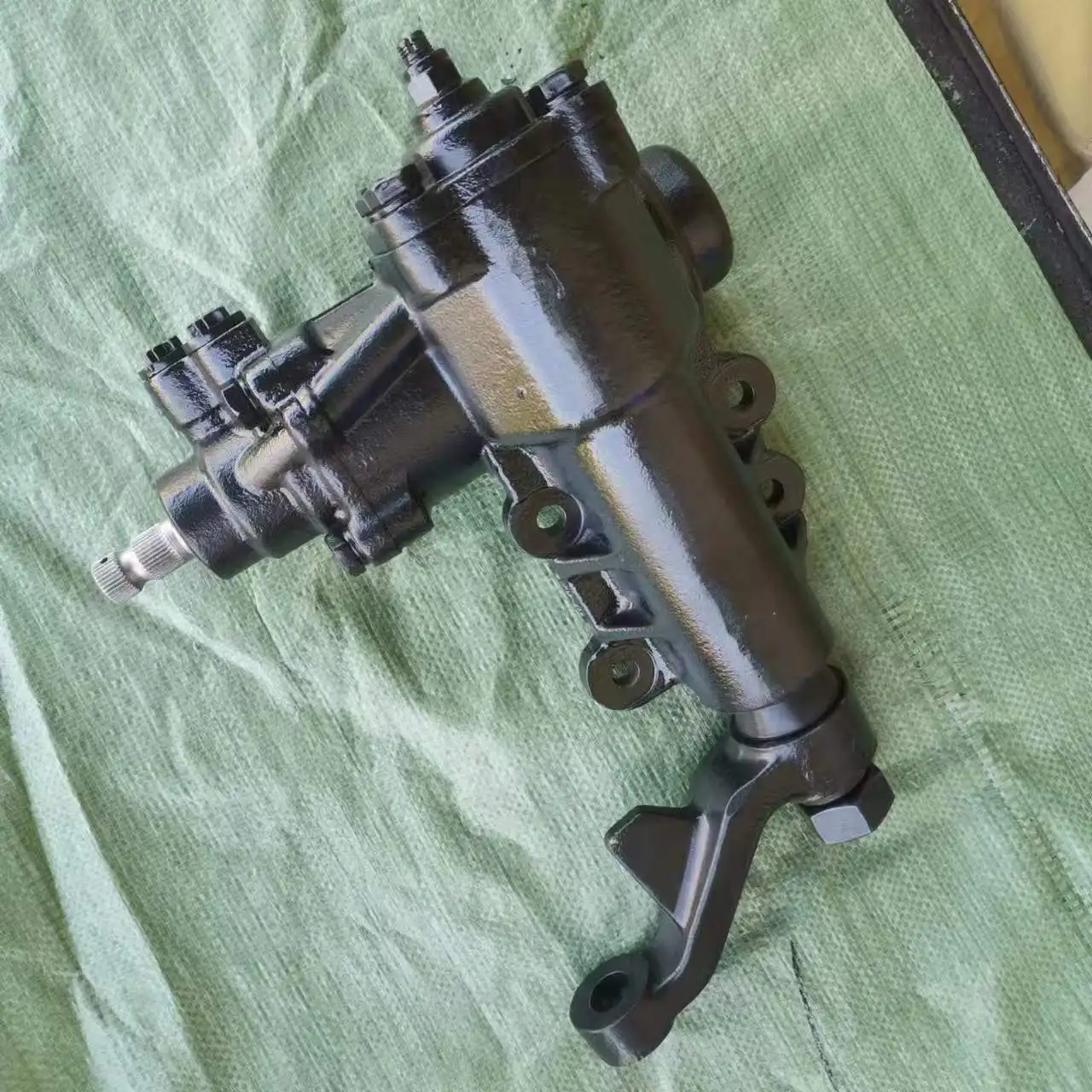 F045 Power Steering Gear Box for Isuzu 4JB1 8971099866