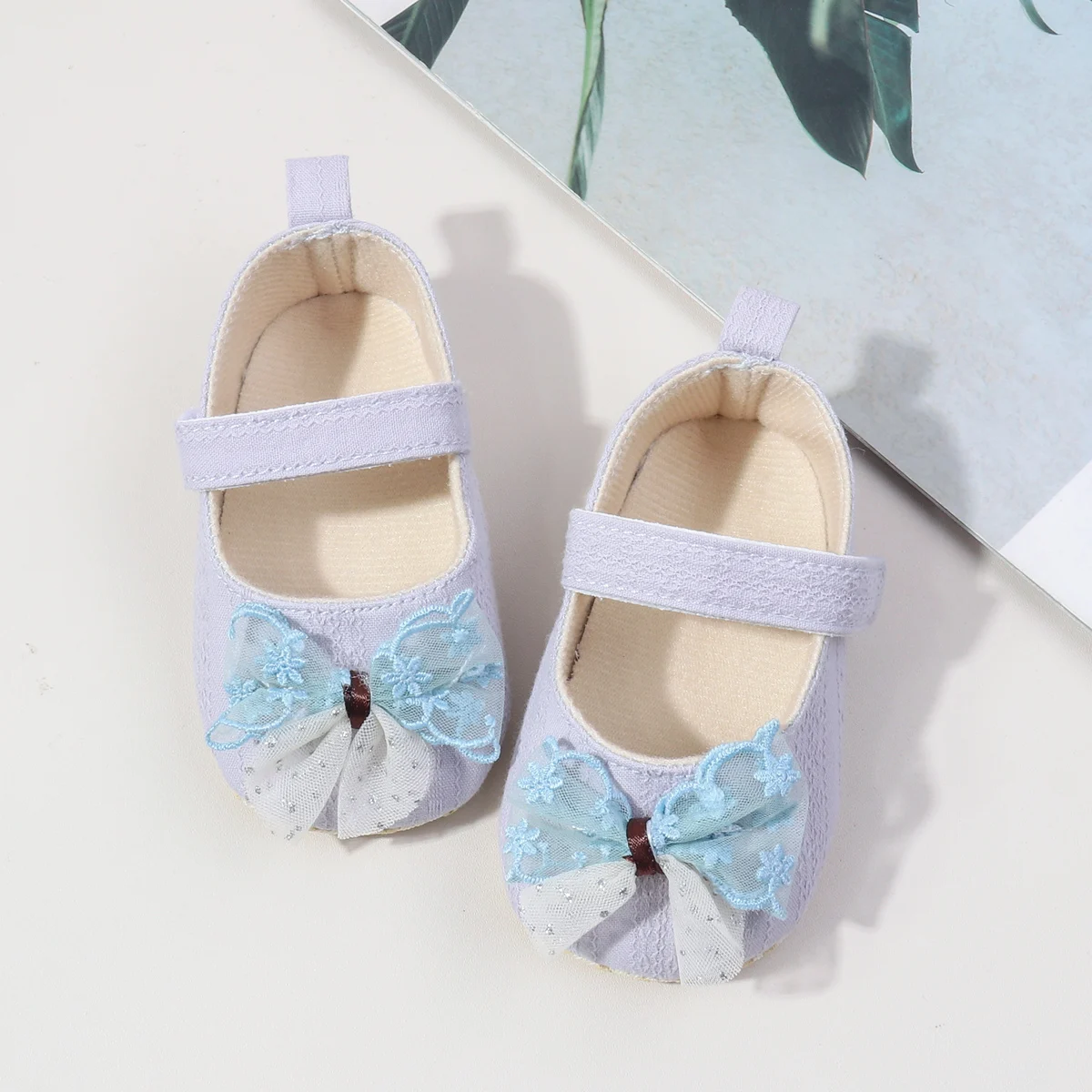 2025 New Style Girl Infant Shoes Fancy Bowknot Anti-slip Polyester Soles Trendy Toddler Shoes for Newborn Babies supplier