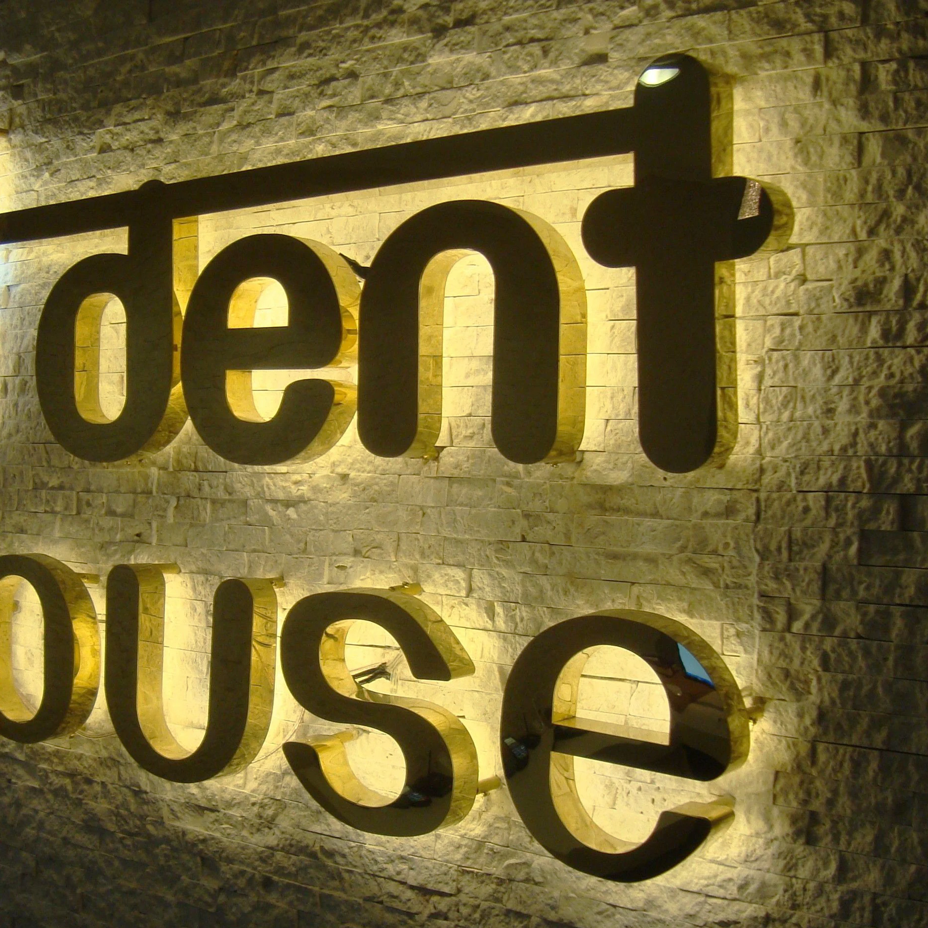 Rebow Customized Backlit Sign Led Channel Letters 3d Letter Sign Stainless Steel Electronic Led Illuminated Sign