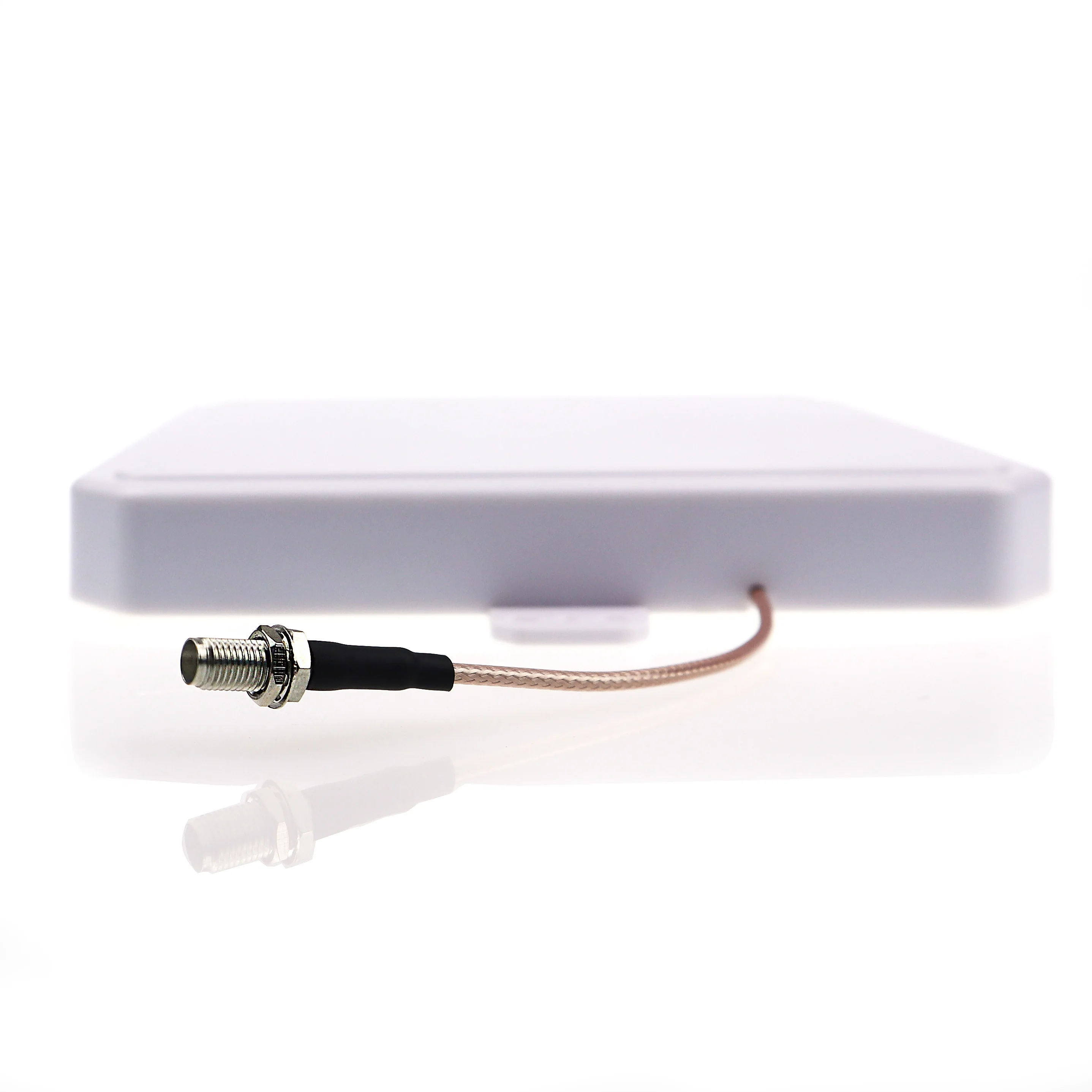 UHF RFID Near Field Tunnel 6dBi Small UHF Antenna With Bracket