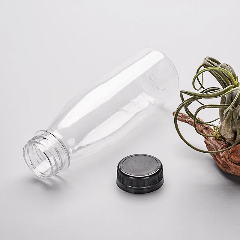 Labels Sticker Customized Fancy Juice Bottle 330ml 500ml Disposable ECO Clear Beverage PET Bottle PP Screw Top Soda Bottle