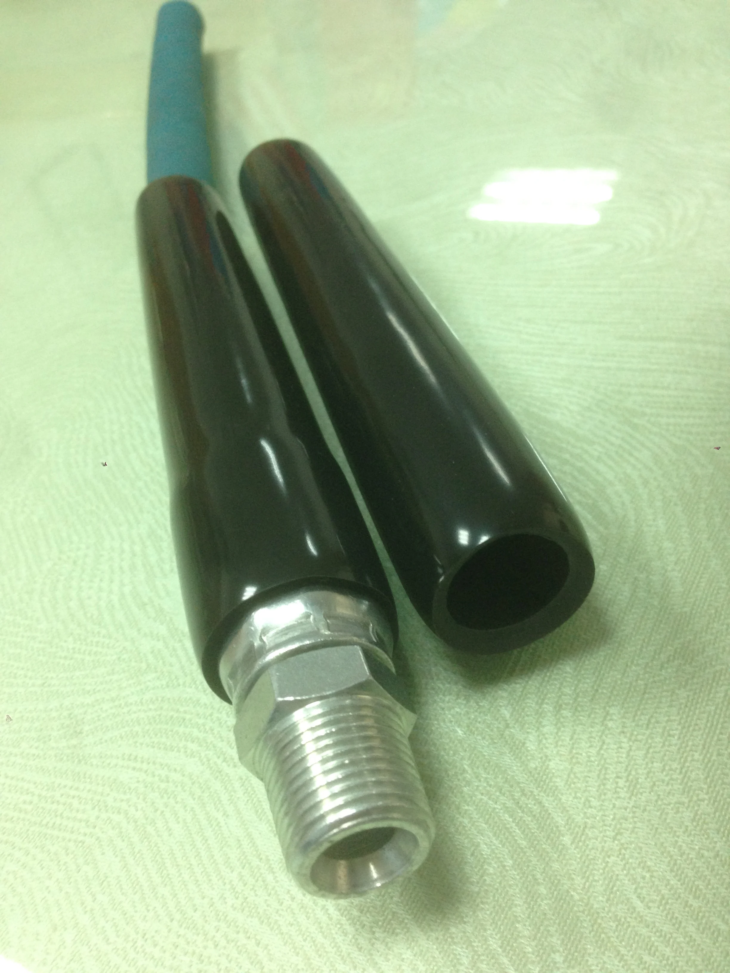 Виниловые пластиковые ограничители для шлангов и шлангов