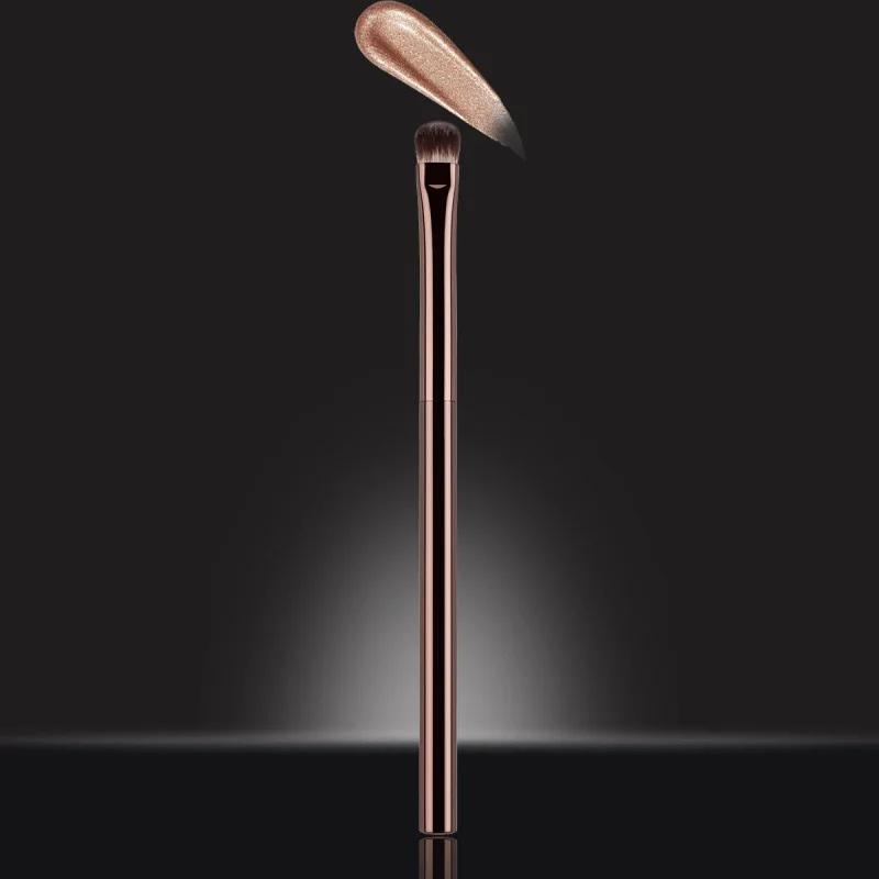 Eye Shadow BrushScatter Powder  Powder Paint Blush  Concealer Brush Lip Brush Multi-Function Brush
