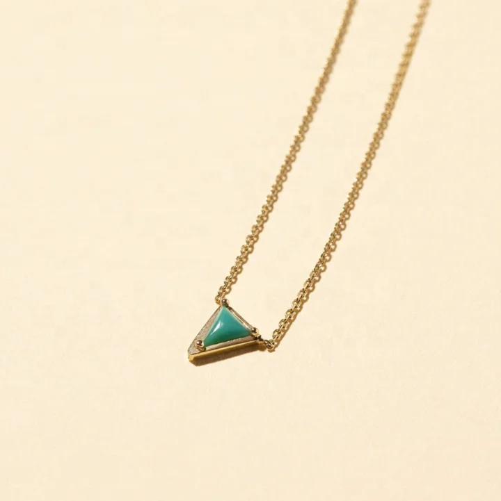 Trendy 18k White Gold Triangle Blue 