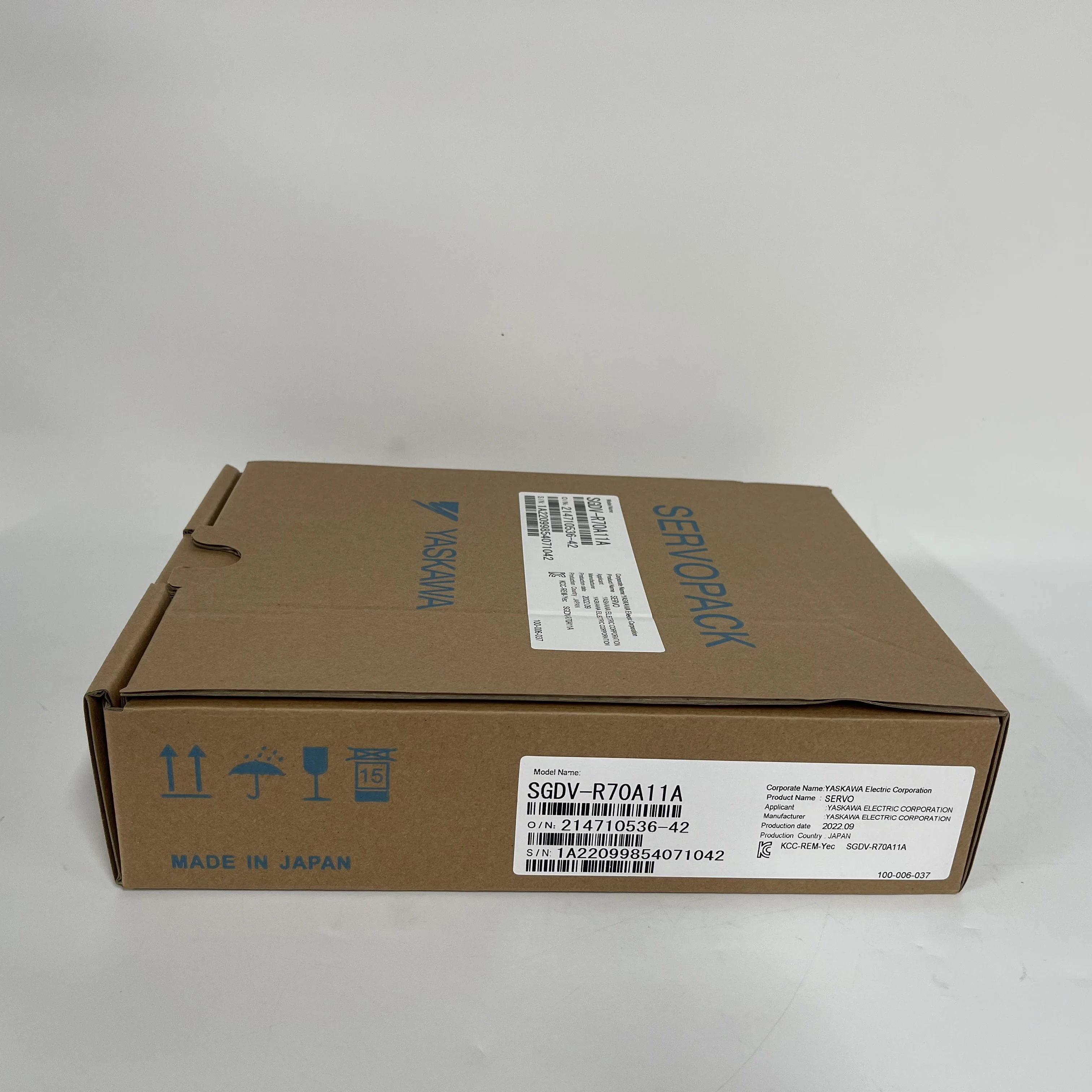 Yaskawa Servo Amplifier SGDV-R70A11A Yaskawa Servo Amplifier SGDV-R70A11A