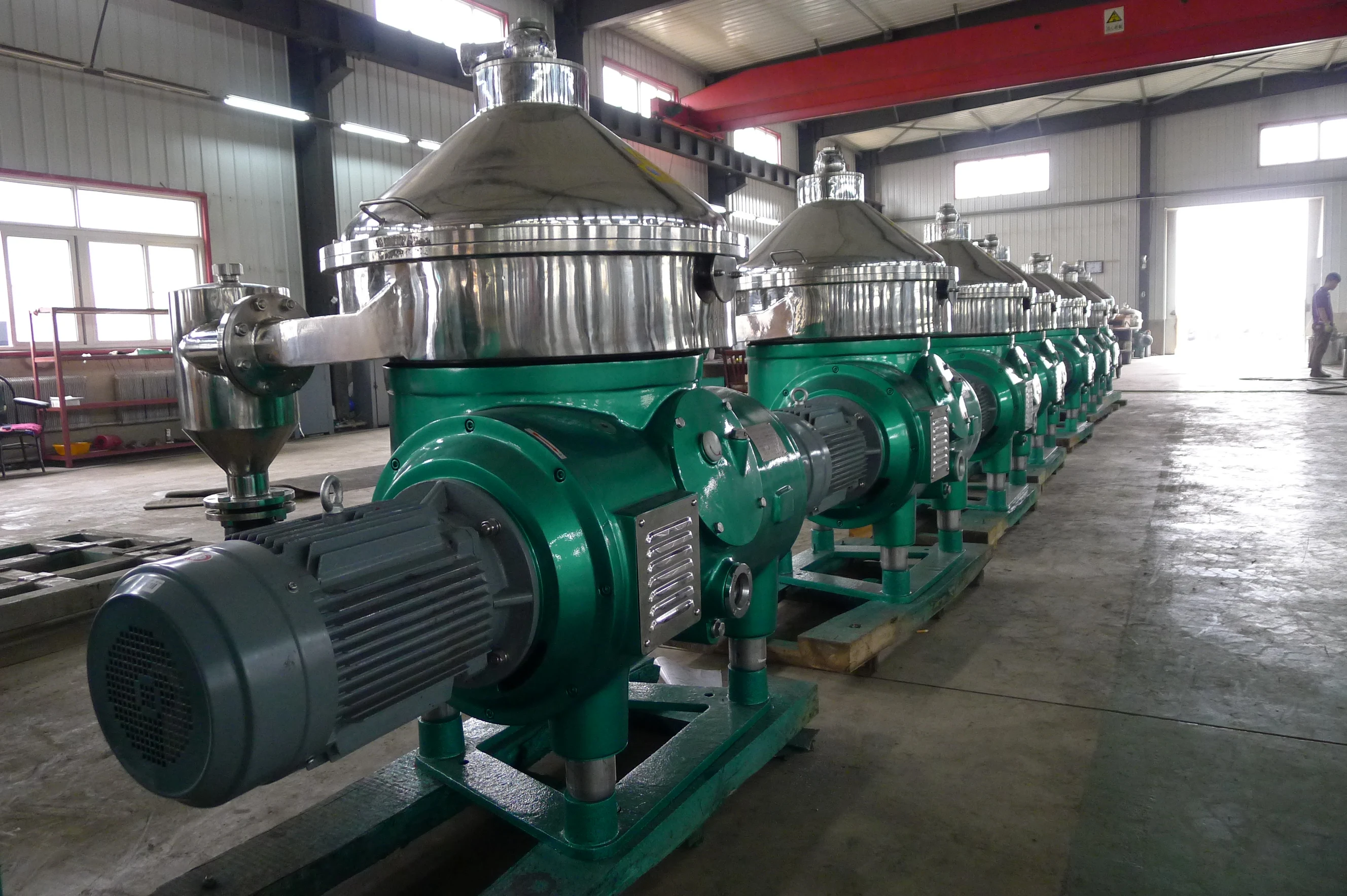 High Speed Disc Centrifuge For Oil Purification And Three-phase ...