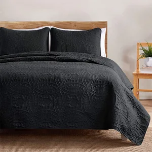 100% Polyester Embroidered Luxury Microfiber Skin-Friendly Bedding Quilt Bedspread Set for Home Hotel